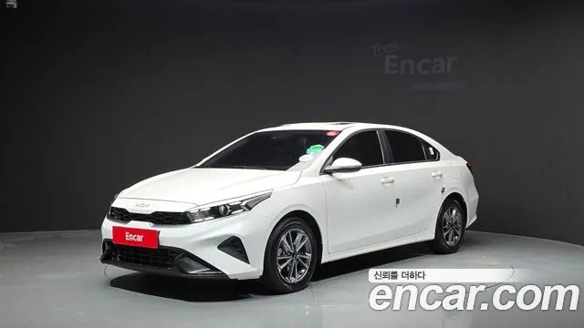 Kia K3 2023 — photo 1