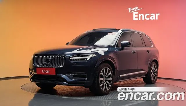 Volvo XC90 2021 — photo 1