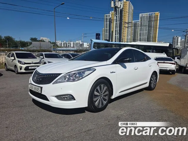Hyundai Grandeur 2015 — photo 1