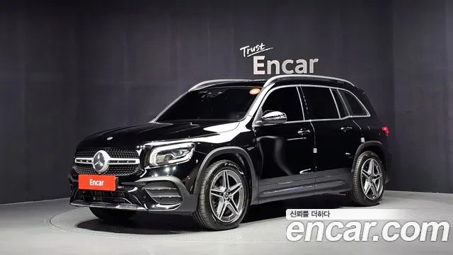 Mercedes-Benz GLB-Class 2021 — photo 1