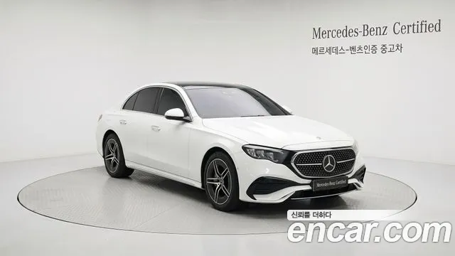 Mercedes-Benz E-Class 2026 — photo 1