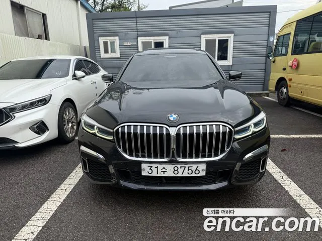 BMW 7-Series 2020 — photo 1