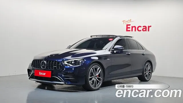 Mercedes-Benz E-Class 2022 — photo 1