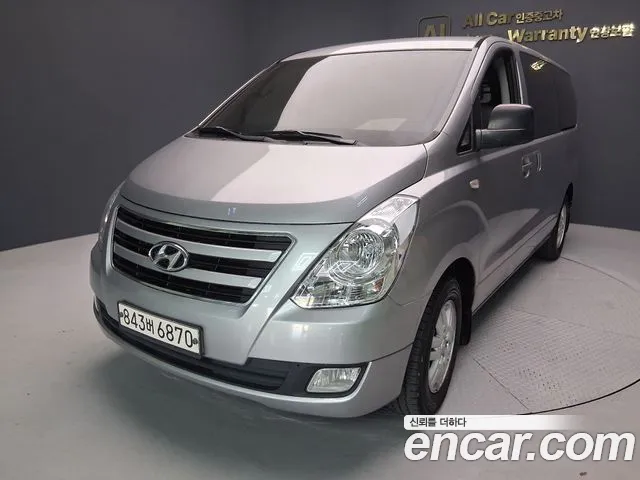 Hyundai Starex 2017 — photo 1