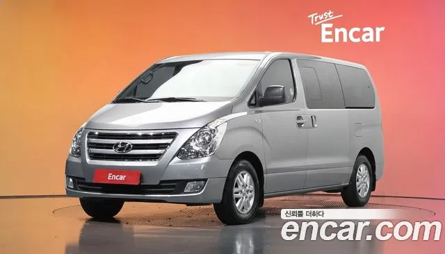 Hyundai Starex 2018 — photo 1