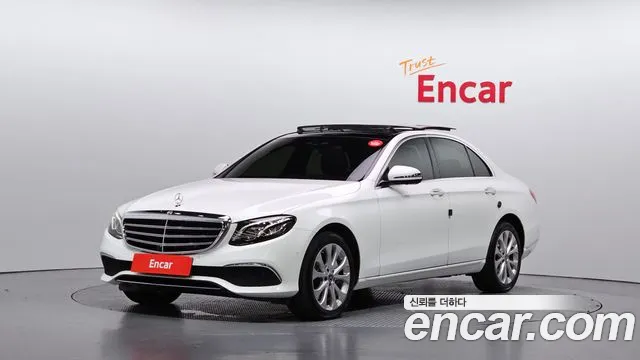 Mercedes-Benz E-Class 2019 — photo 1