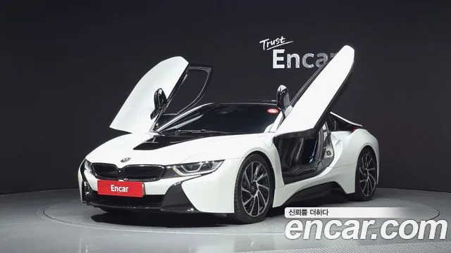 BMW i8 2016 — photo 1
