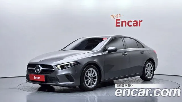 Mercedes-Benz A-Class 2020 — photo 1