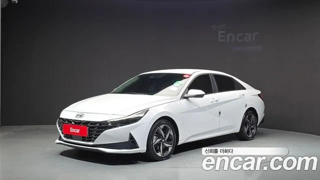 Hyundai AVANTE 2023 — photo 1