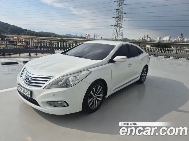 Hyundai Grandeur 2011 — photo 1