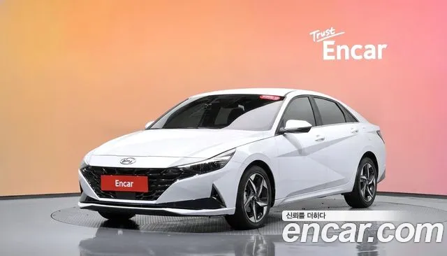 Hyundai AVANTE 2021 — photo 1