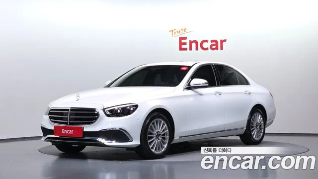 Mercedes-Benz E-Class 2021 — photo 1