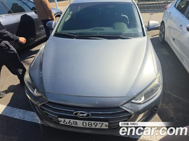 Hyundai AVANTE 2016 — photo 1
