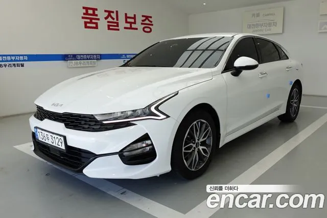 Kia K5 2023 — photo 1
