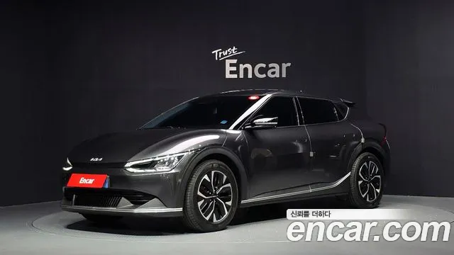 Kia EV6 2023 — photo 1