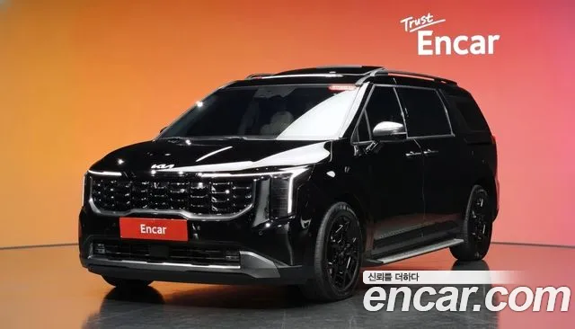 Kia Canival 2025 — photo 1