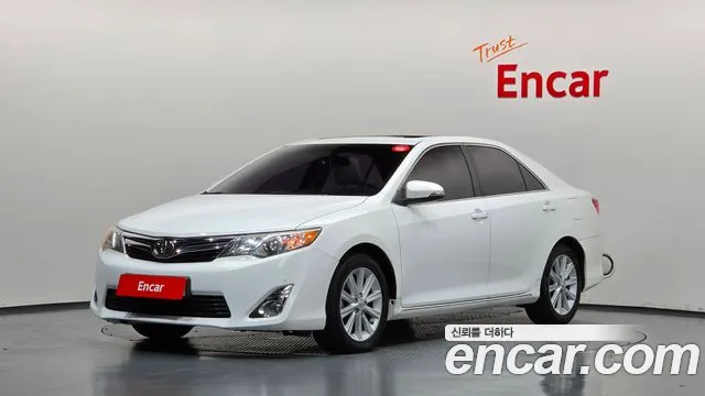 Toyota Camry 2013 — photo 1