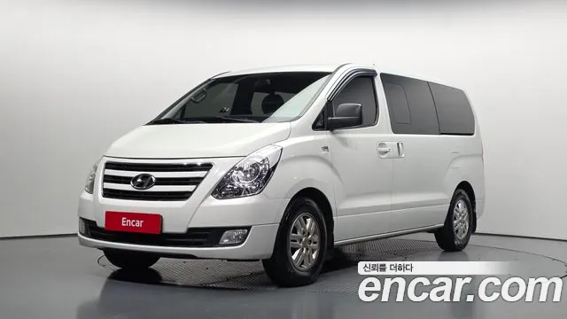Hyundai Starex 2018 — photo 1