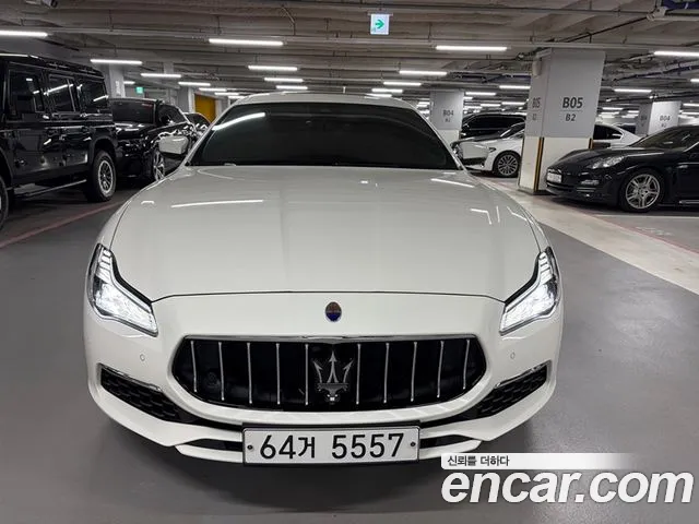 Maserati Quattroporte 2019 — photo 1