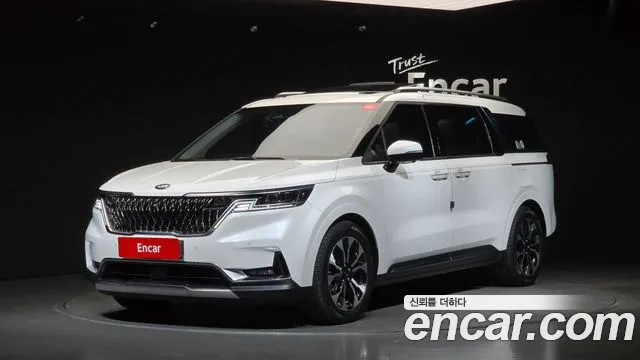 Kia Canival 2021 — photo 1