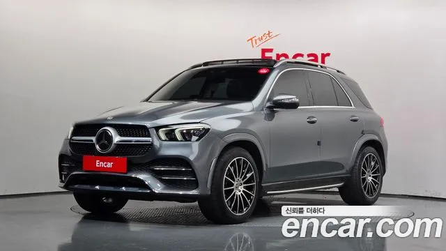 Mercedes-Benz GLE-Class 2022 — photo 1