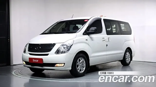 Hyundai Starex 2016 — photo 1