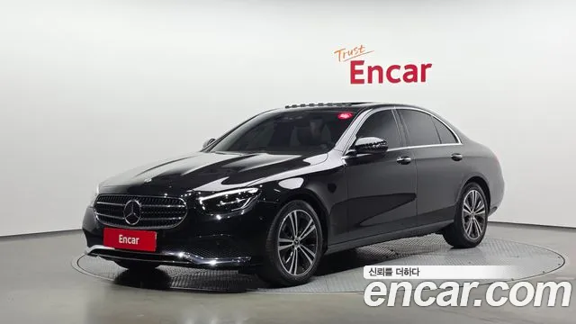 Mercedes-Benz E-Class 2021 — photo 1