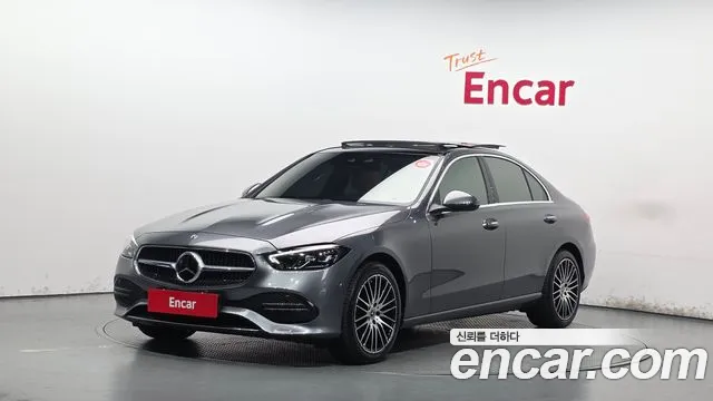 Mercedes-Benz C-Class 2022 — photo 1