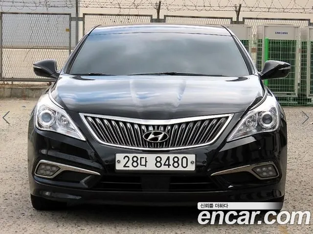 Hyundai Grandeur 2015 — photo 1