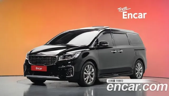 Kia Canival 2019 — photo 1