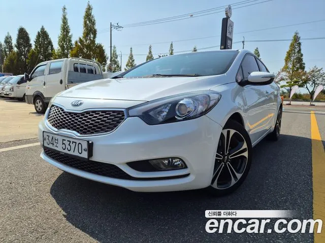 Kia K3 2013 — photo 1