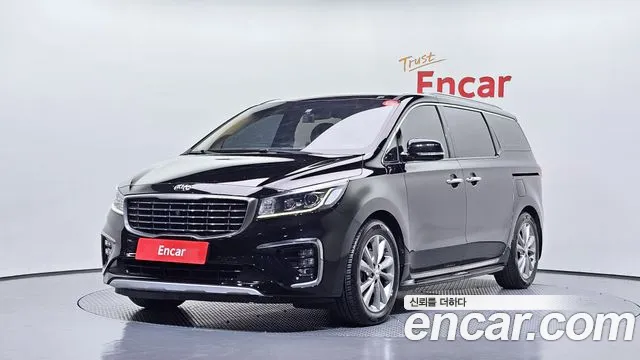 Kia Canival 2019 — photo 1