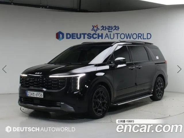 Kia Canival 2025 — photo 1
