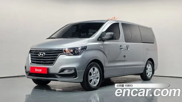 Hyundai Starex 2020 — photo 1