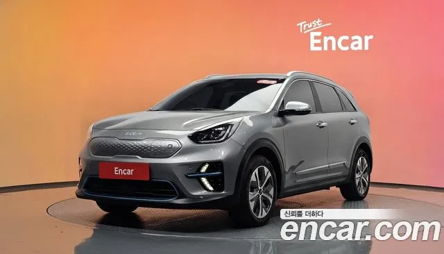 Kia Niro 2022 — photo 1