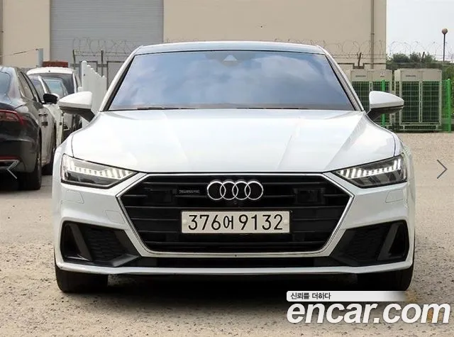 Audi A7 2020 — photo 1