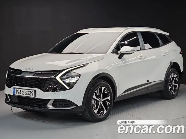 Kia Sportage 2023 — photo 1