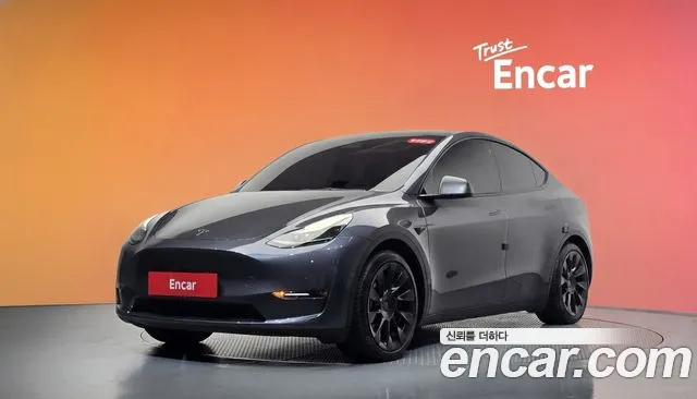 Tesla Model Y 2022 — photo 1