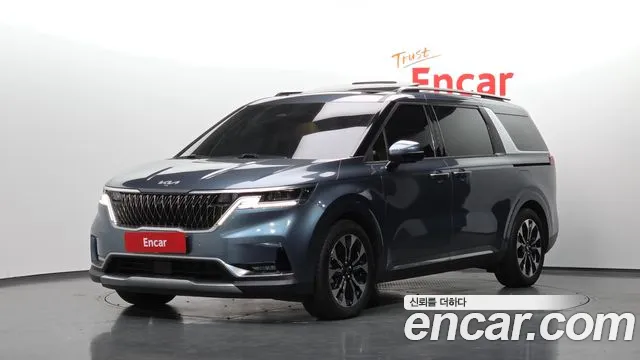 Kia Canival 2021 — photo 1