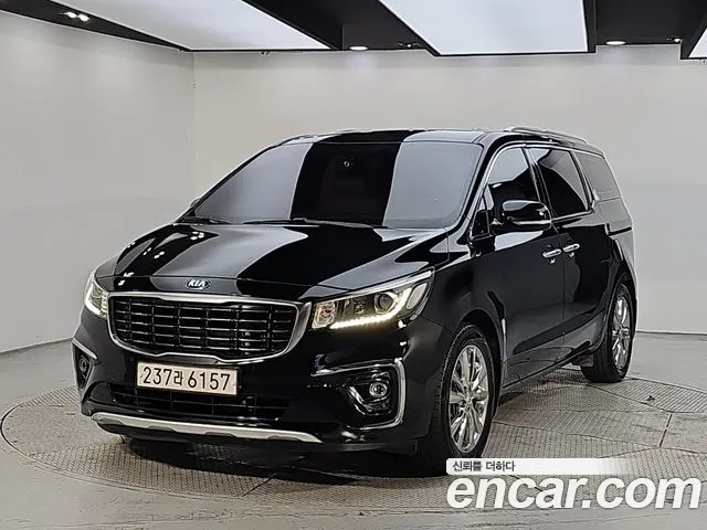 Kia Canival 2019 — photo 1