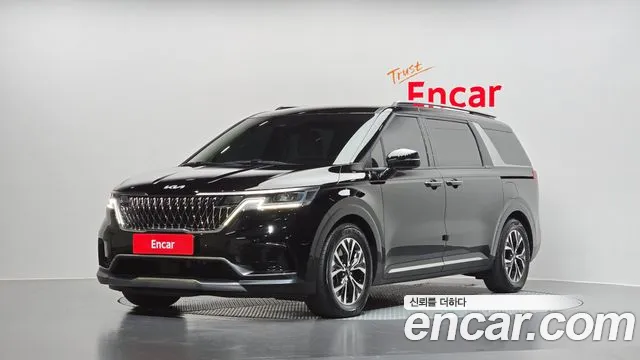 Kia Canival 2023 — photo 1