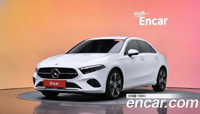 Mercedes-Benz A-Class 2025 — photo 1