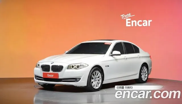 BMW 5-Series 2013 — photo 1