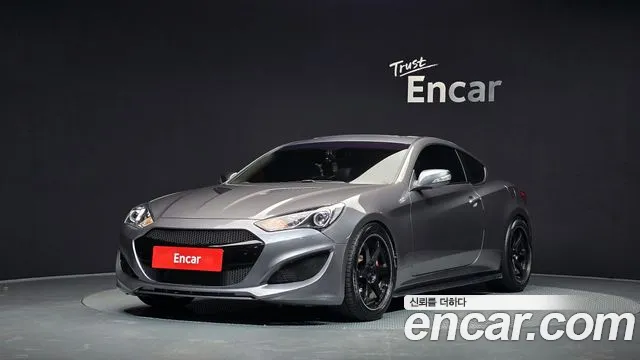 Hyundai Genesis 2010 — photo 1