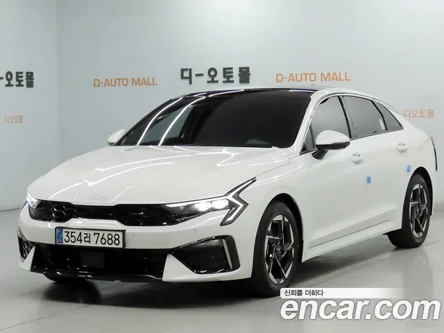 Kia K5 2025 — photo 1