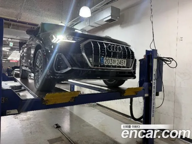 Audi Q3 2023 — photo 1