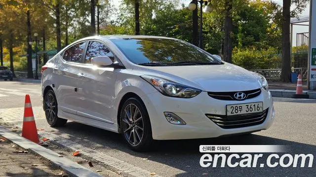 Hyundai AVANTE 2012 — photo 1