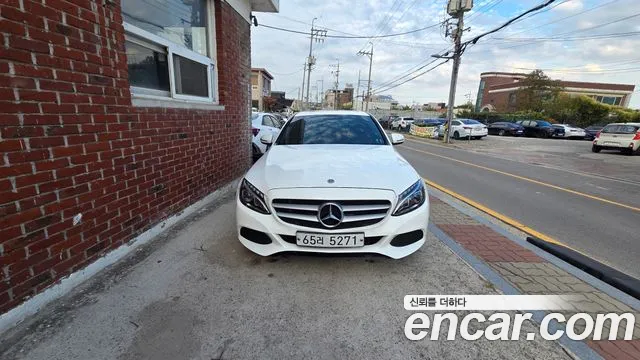 Mercedes-Benz C-Class 2018 — photo 1