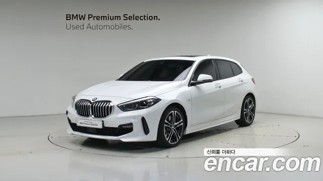 BMW 1-Series 2024 — photo 1