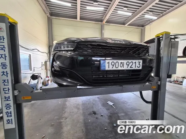 Kia K5 2023 — photo 1